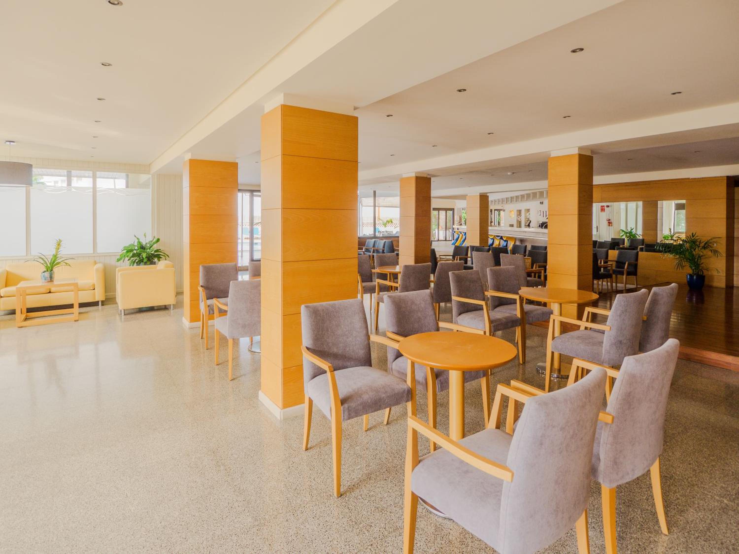 Hotel La Santa Maria Playa 50/58