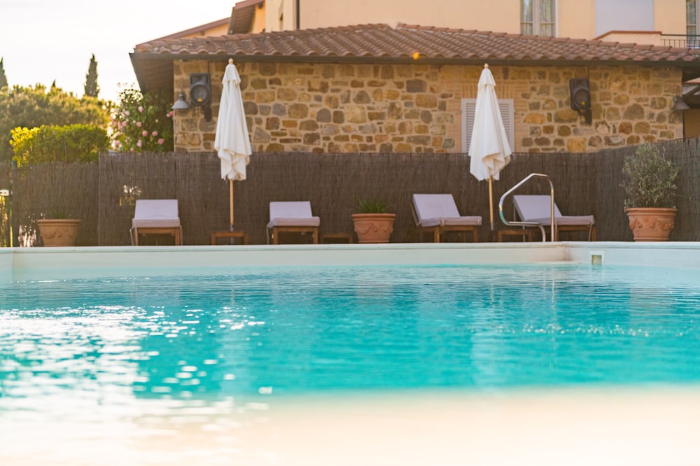 Si Montalcino Hotel & Restaurant 65/68