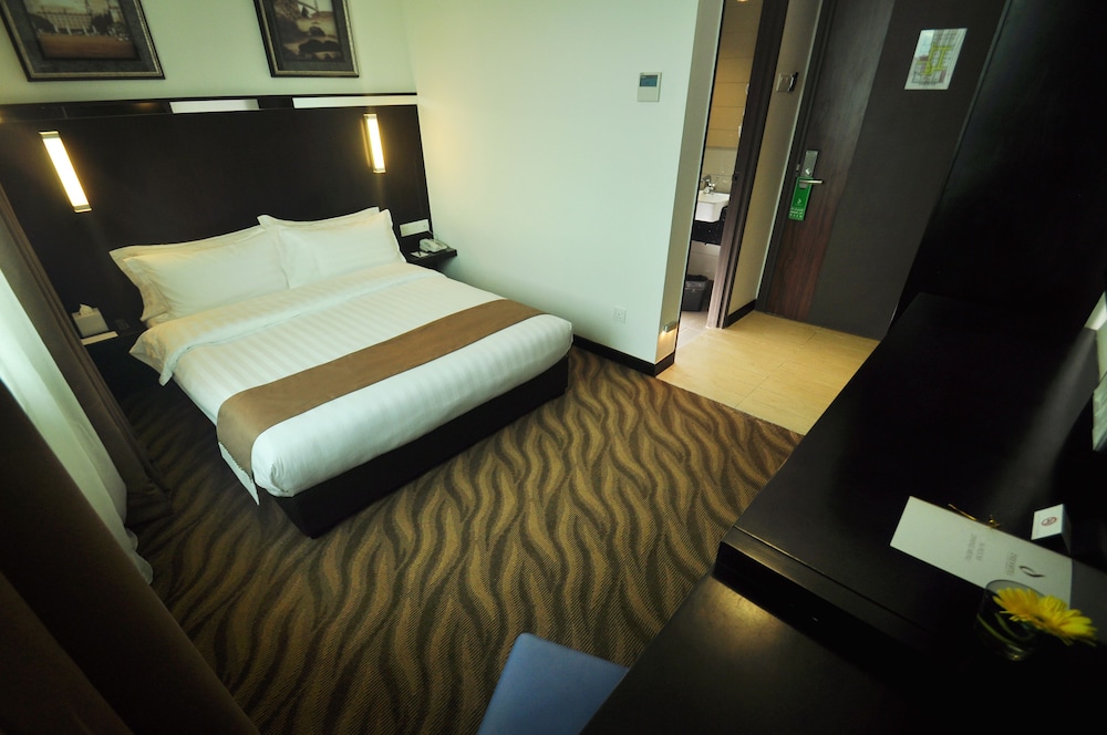 Dreamtel Kota Kinabalu 12/39