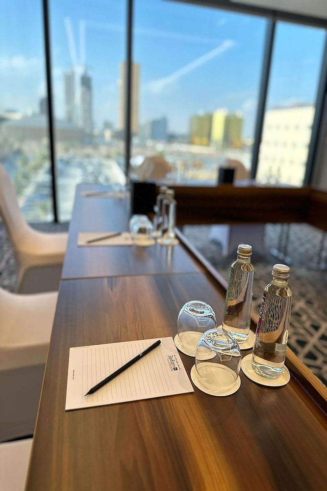 Radisson Blu Hotel, Riyadh Al Sahafa 35/50