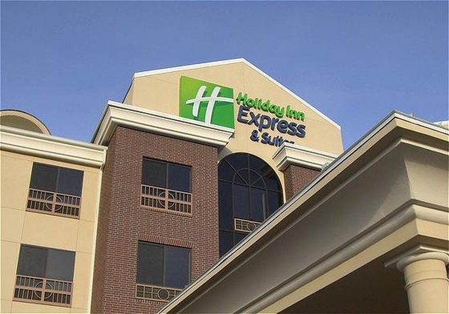Holiday Inn Express Hotel And Suites Saint Robert Leonard Wood 1/50