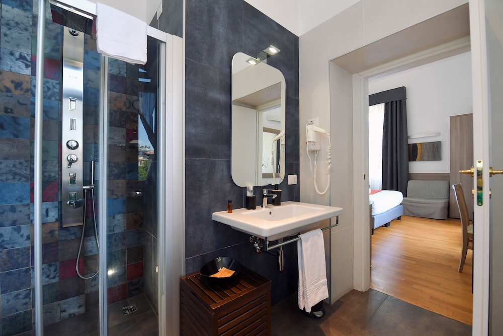 Suites Farnese Design Hotel 47/53