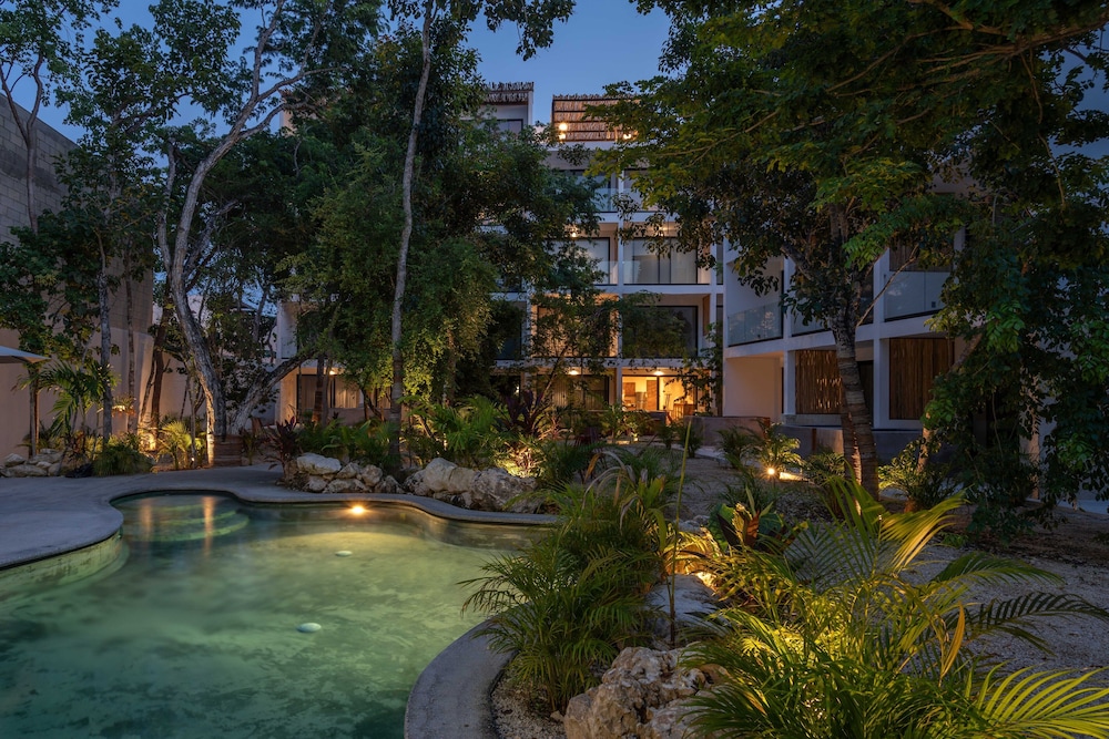 Erena Tulum 31/40