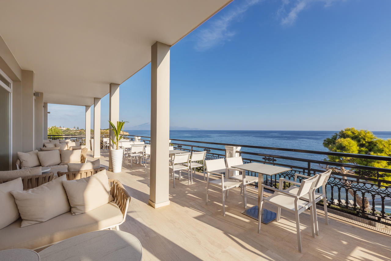 Alexandra Beach Resort & Spa 131/138
