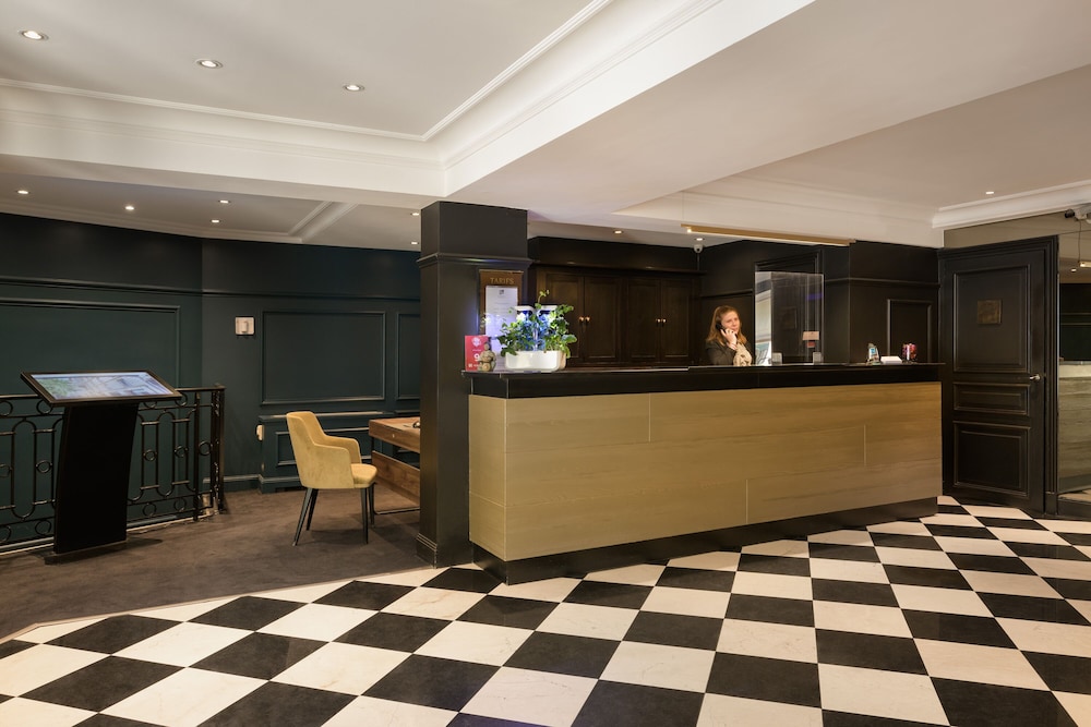 Le Royal Hotel 7/47