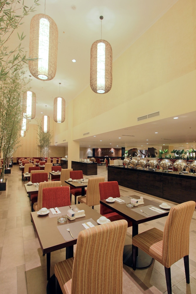 Harmoni One Convention Hotel and Service Apartments 47/65