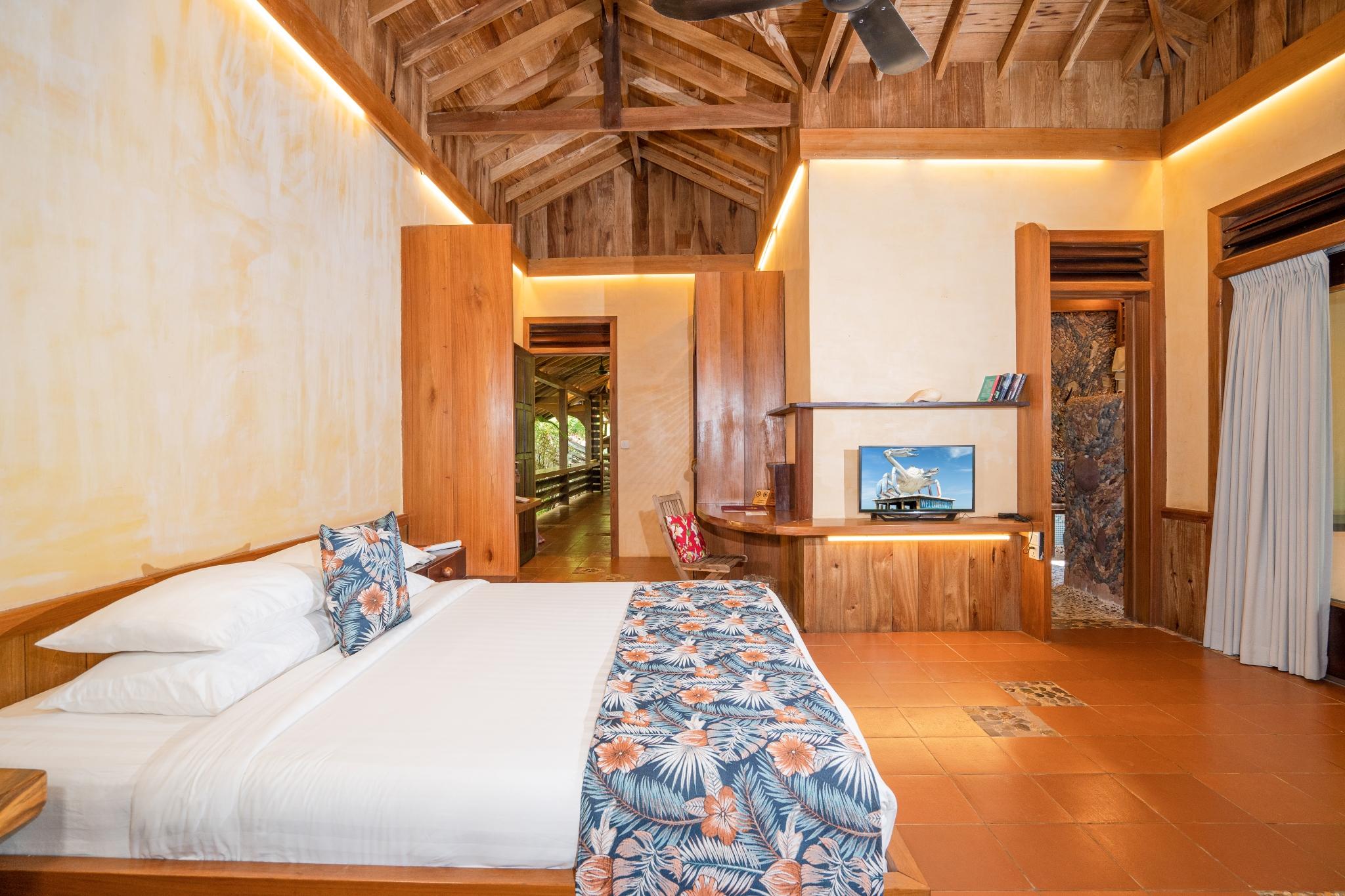 Stone, Double Bed