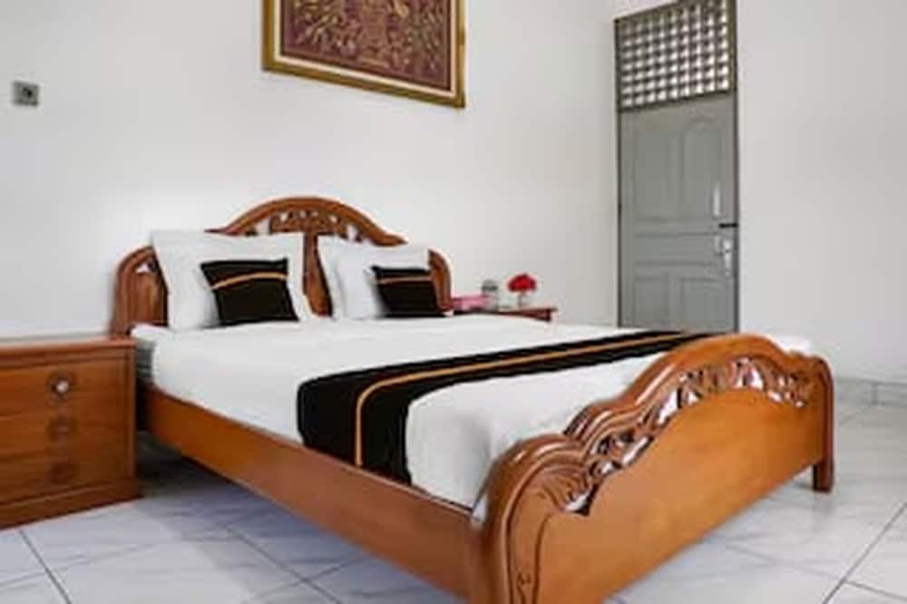 Collection O near Universitas Negeri Padang formerly Hotel Amra 32/49