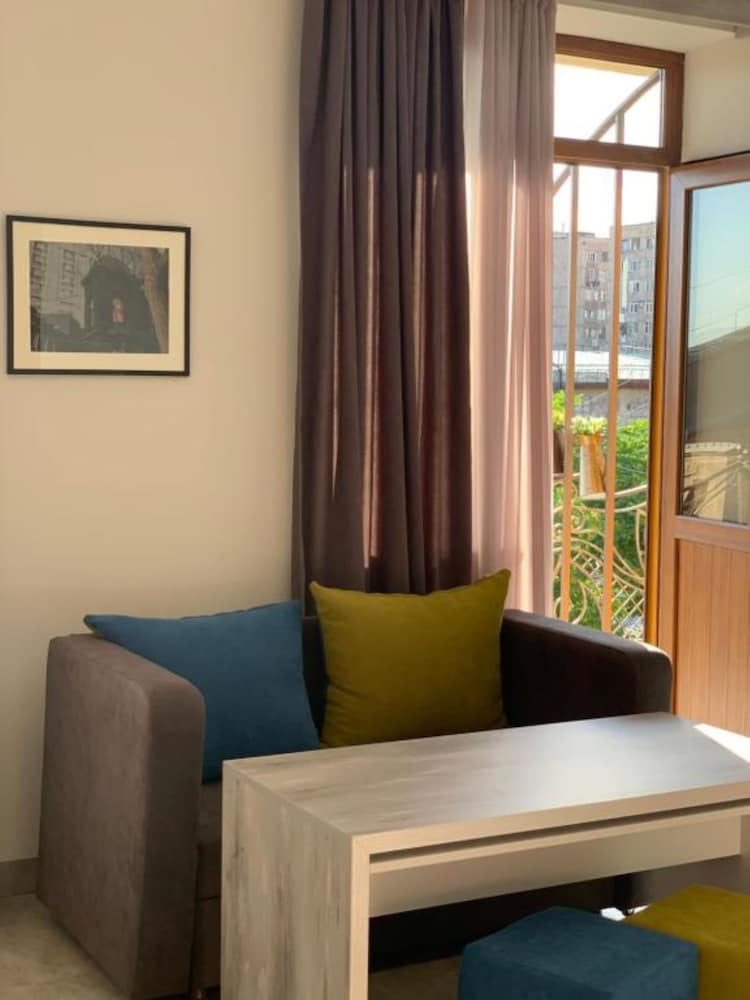 Menua Hotel 34/49