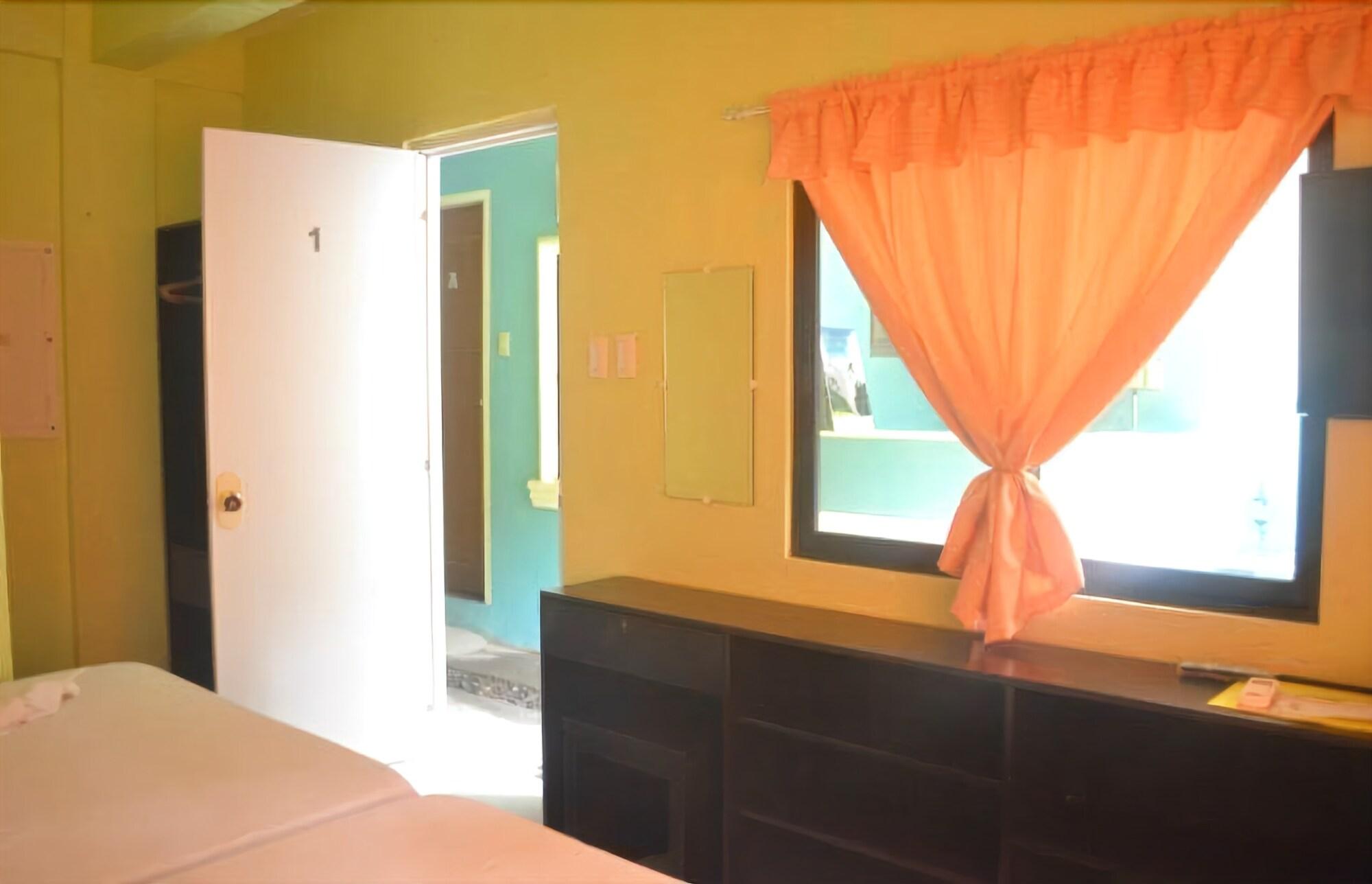 Ellens Resort Annex 17/31