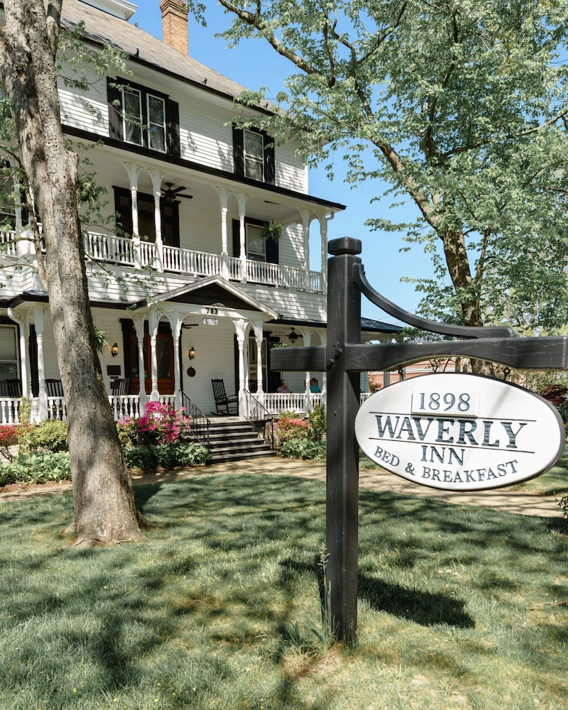 1898 Waverly Inn 6/73