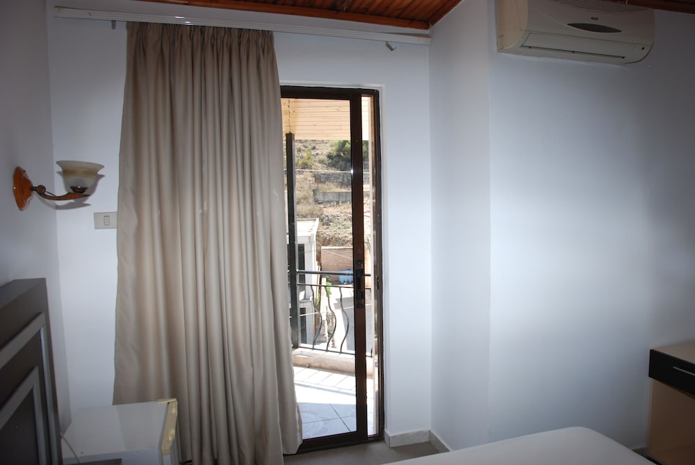 Hotel Freskia 19/34