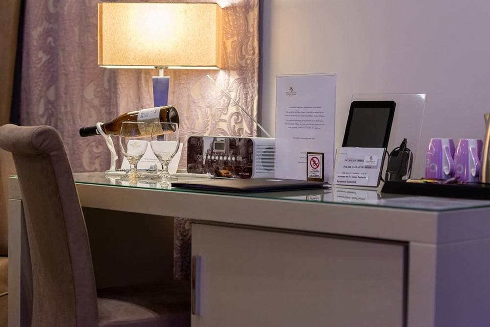 Fiscardonna Luxury Suites 26/50