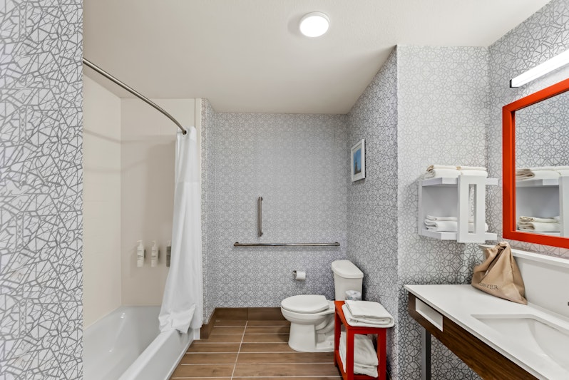 Hampton Inn and Suites Corpus Christi I-37 Navigation Blvd 48/48