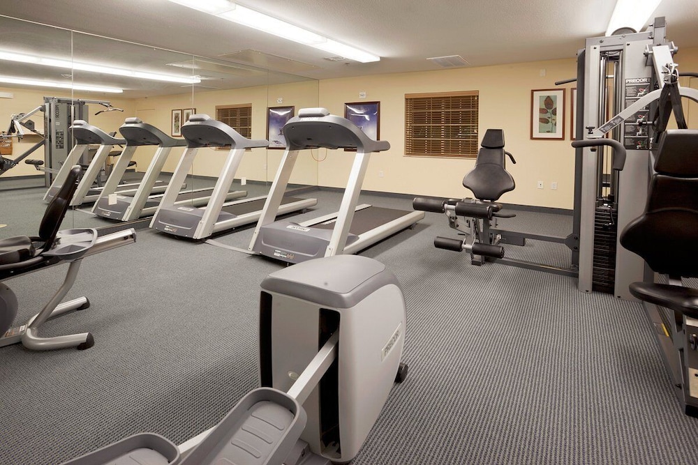 Woodland Suites (ex. Candlewood Suites Weatherford) 14/35