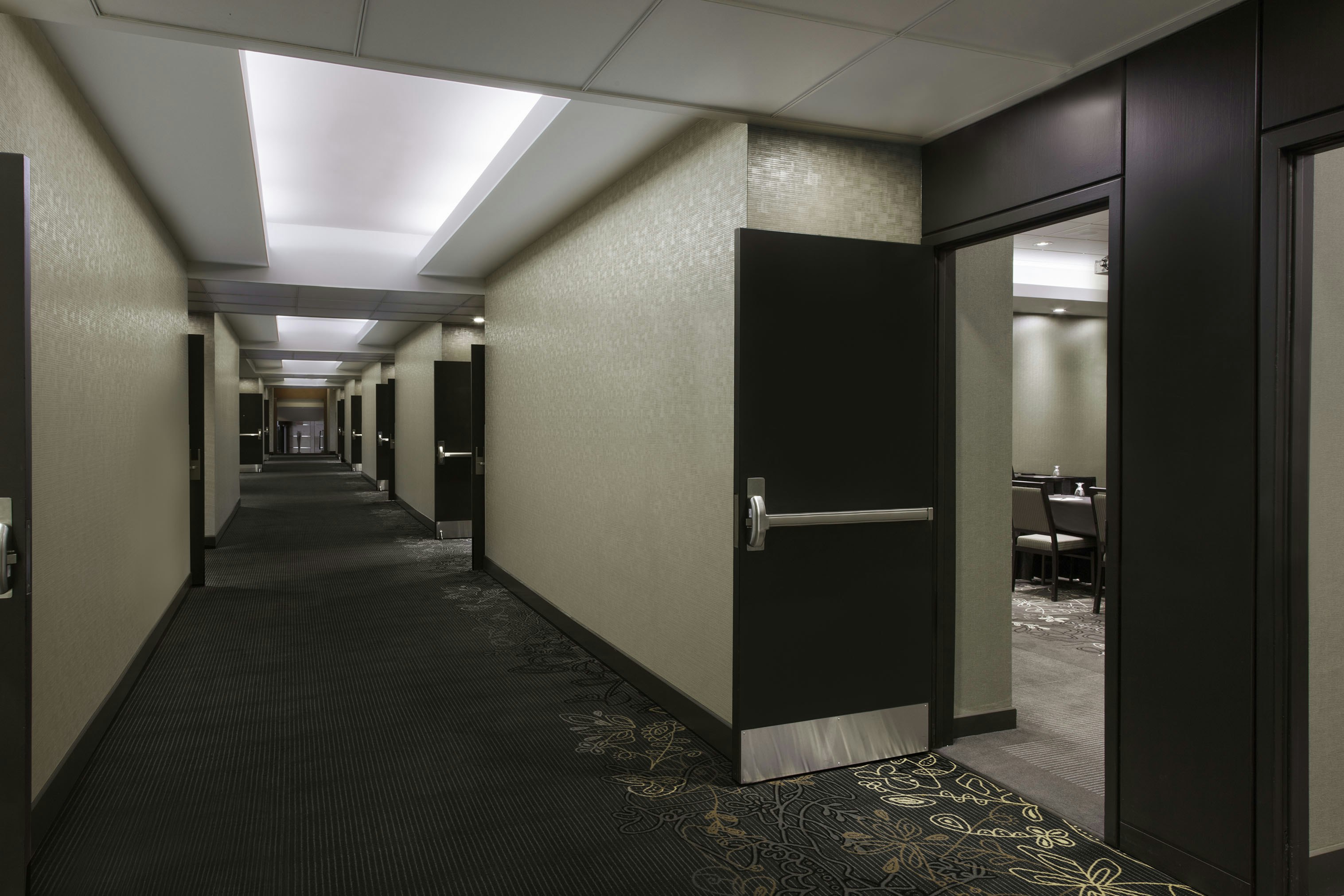 Hilton Toronto/Markham Suites Conference Centre & Spa photo5