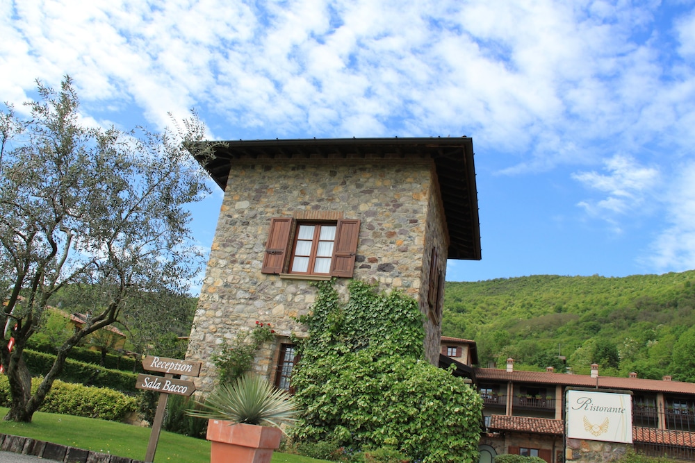 Relaisfranciacorta 2/73