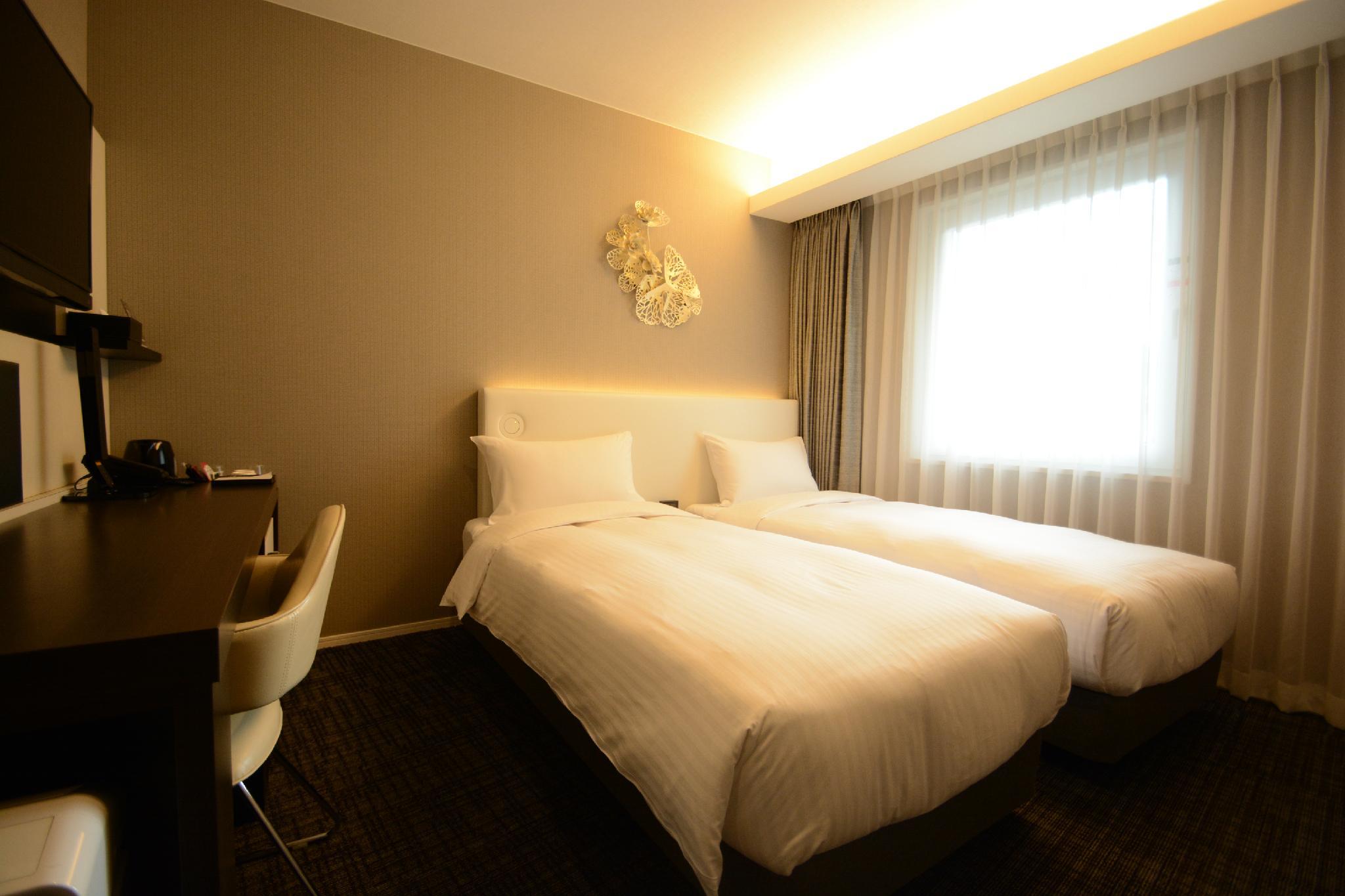Adjoining, 2 Rooms, Twin Beds