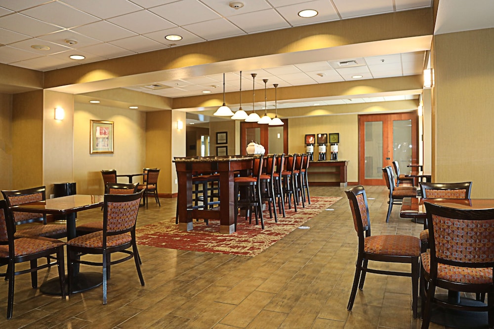 Hampton Inn Ellensburg 40/47