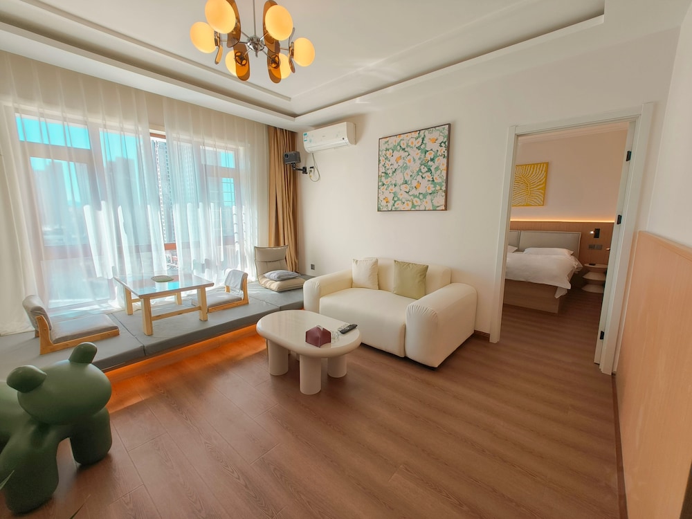 Dalian Bo Ke Business Apartment 24/50