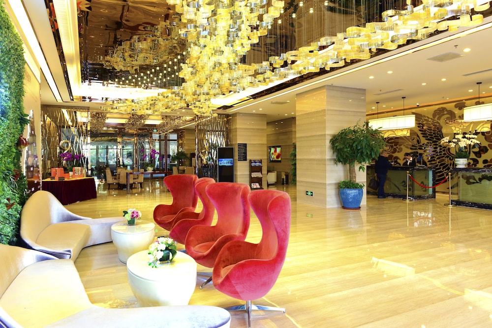 Longjiang Country Garden Phoenix Hotel 32/35