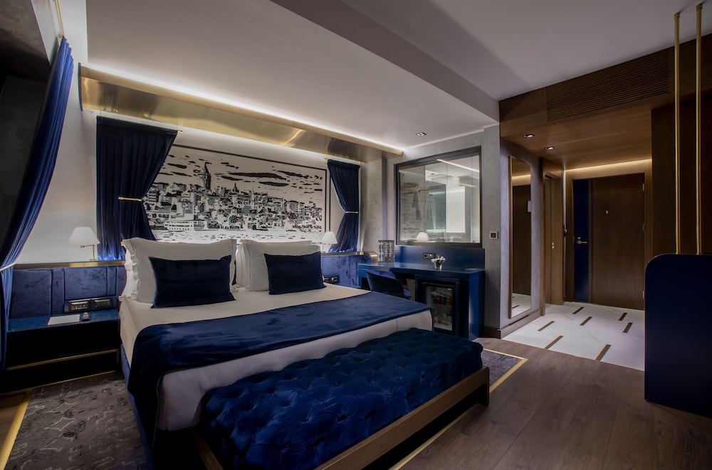 The Wings Hotel 23/71