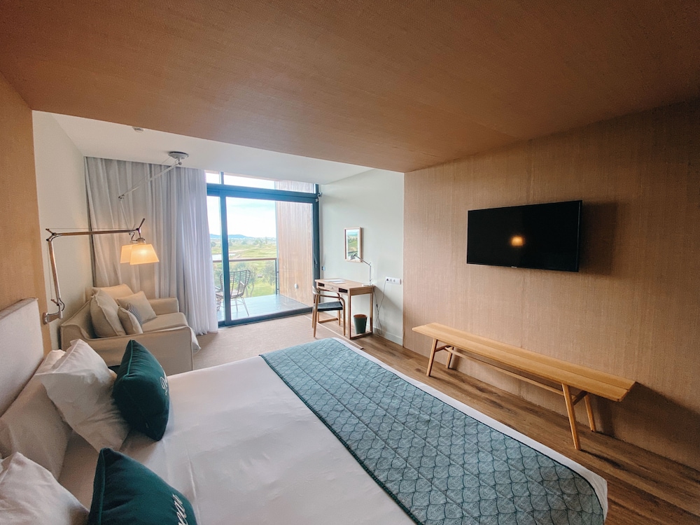 غرفة بسرير مزدوج بشرفة، Emporda Golf Resort 6/9
