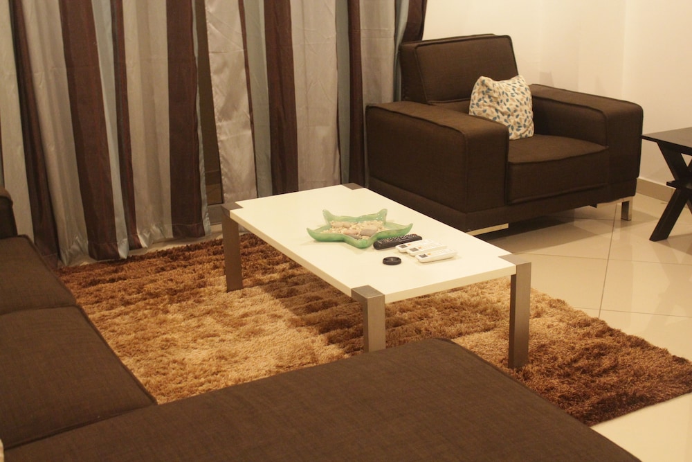 Accra Luxury Apartments 43/50