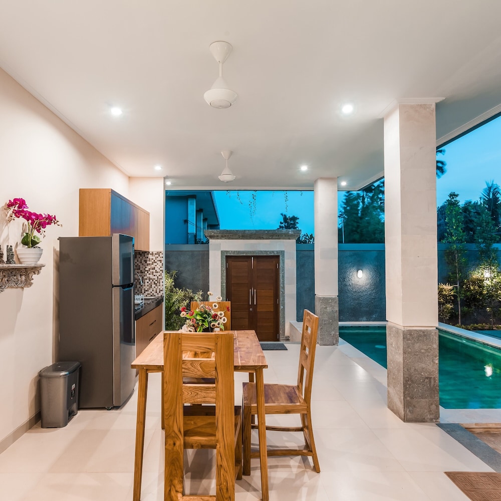 Kubu Petitenget Suite Seminyak 51/63