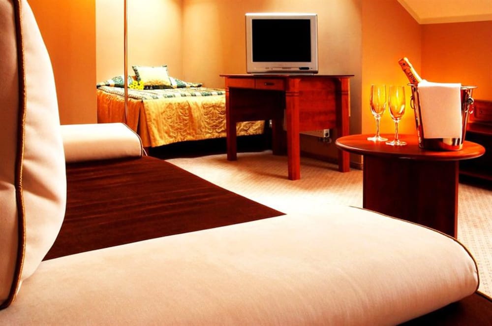 U Divadla Hotel 36/40