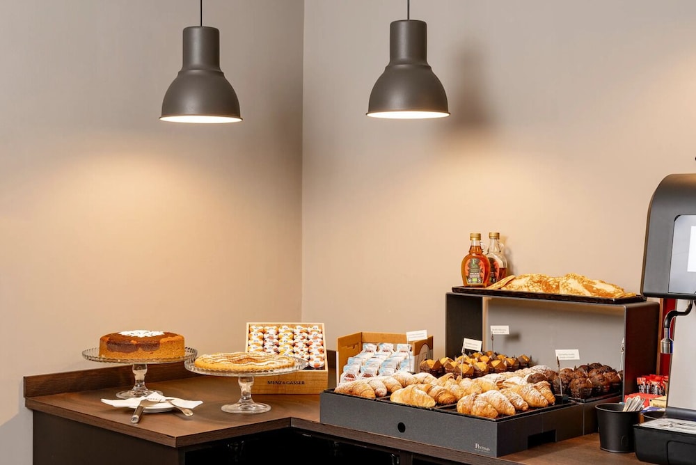 Flom Boutique Hotel 27/50