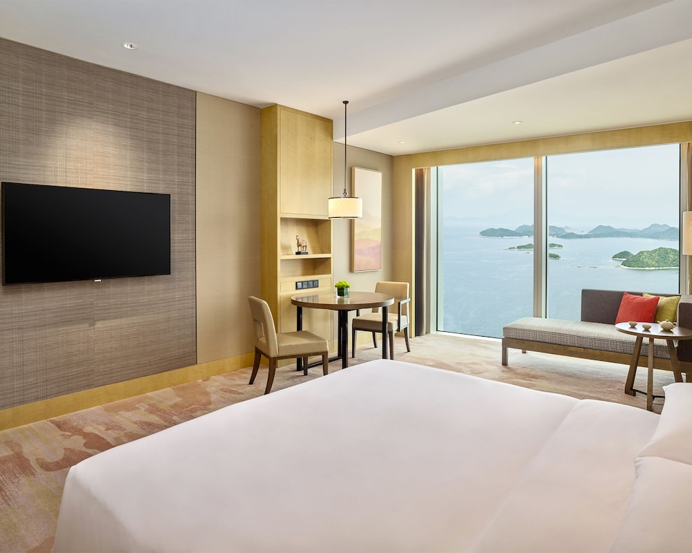 Hyatt Regency Shenzhen Yantian 15/68