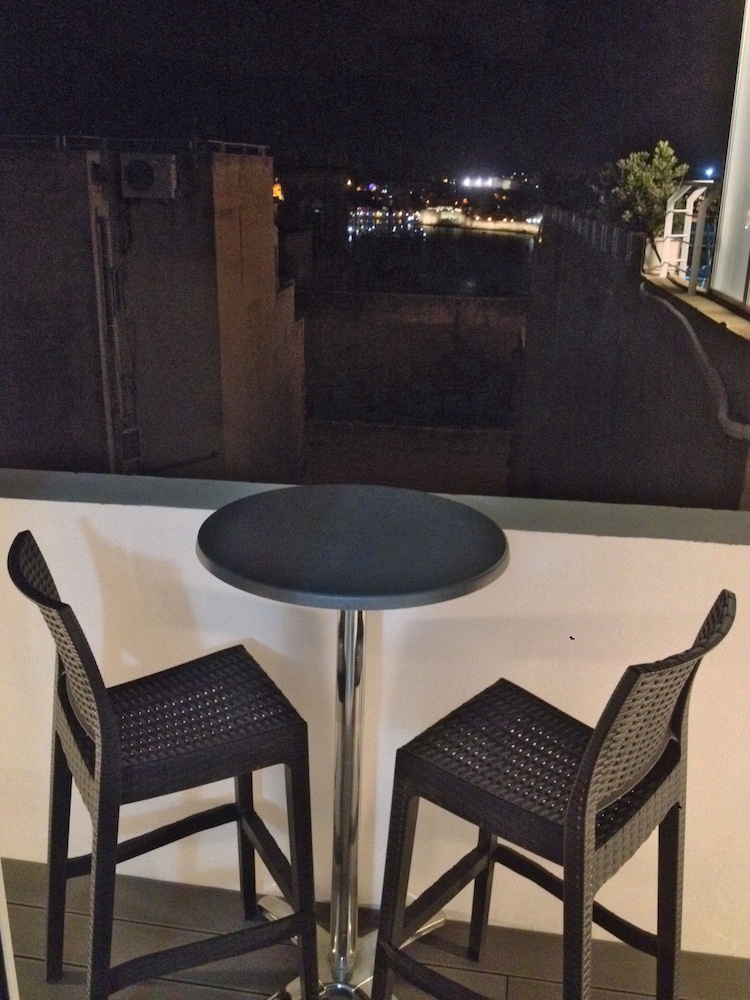 Paulos Valletta 30/50