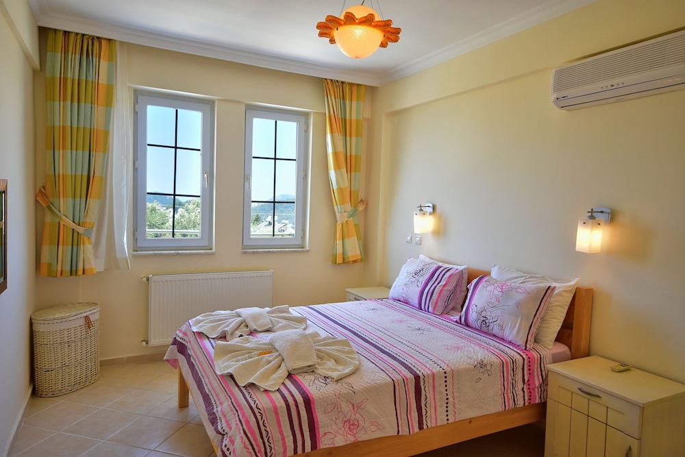 Mountain Valley Apart Hotel & Villas 13/50