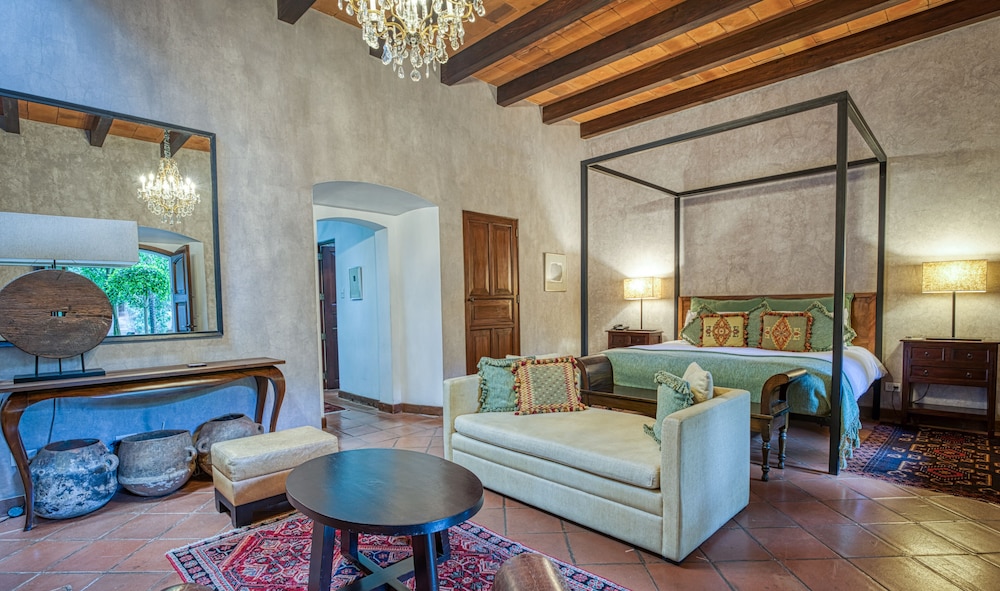 San Rafael Hotel 28/50