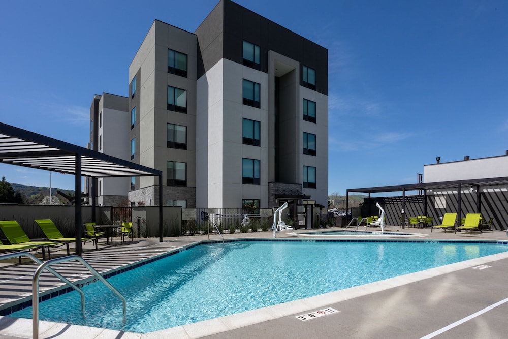 TownePlace Suites by Marriott Pleasanton 4/43
