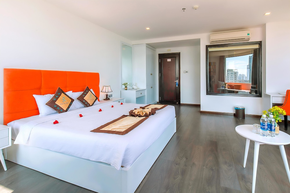 Ocean Haven Hotel 12/67