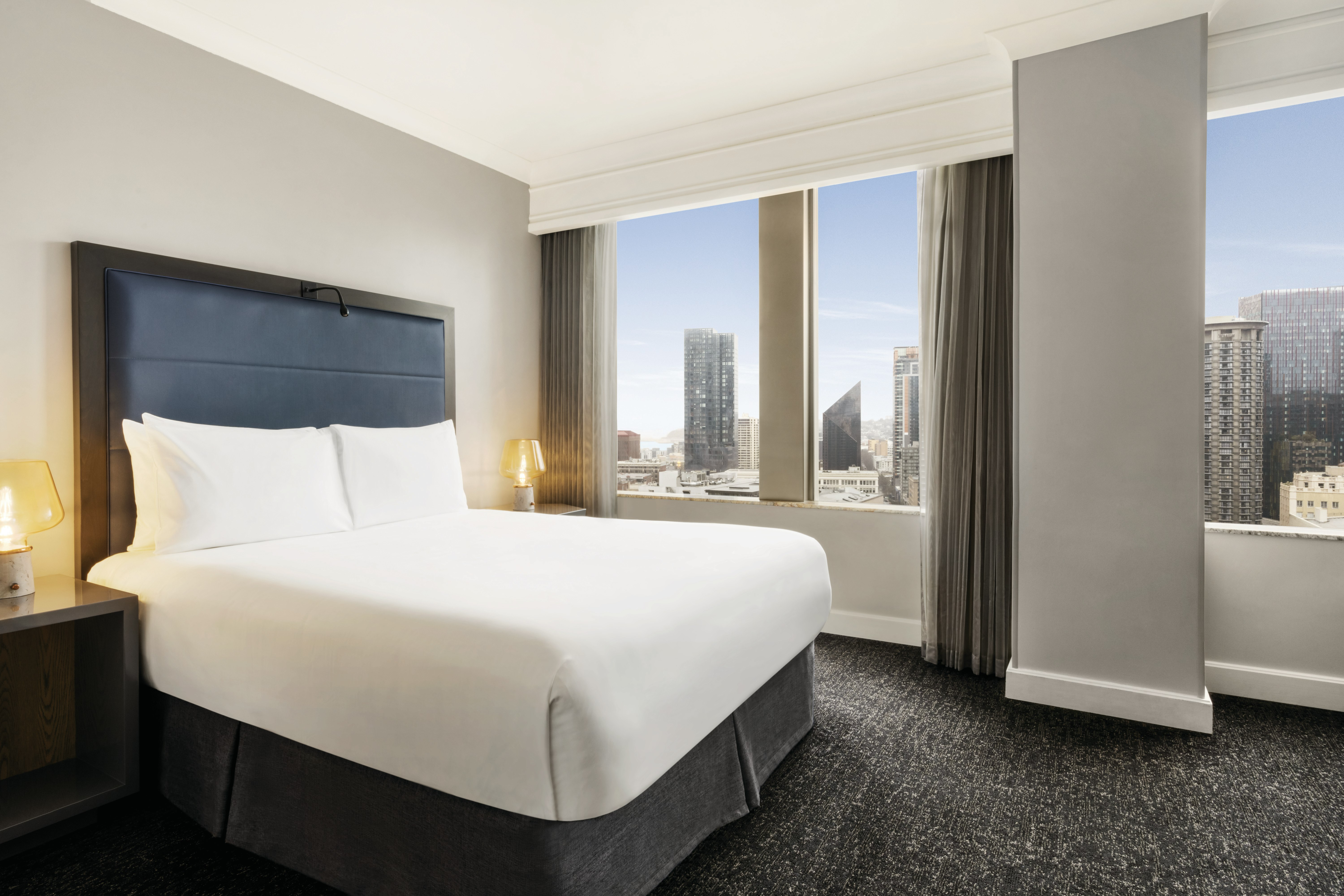 Hilton Motif Seattle 6/32