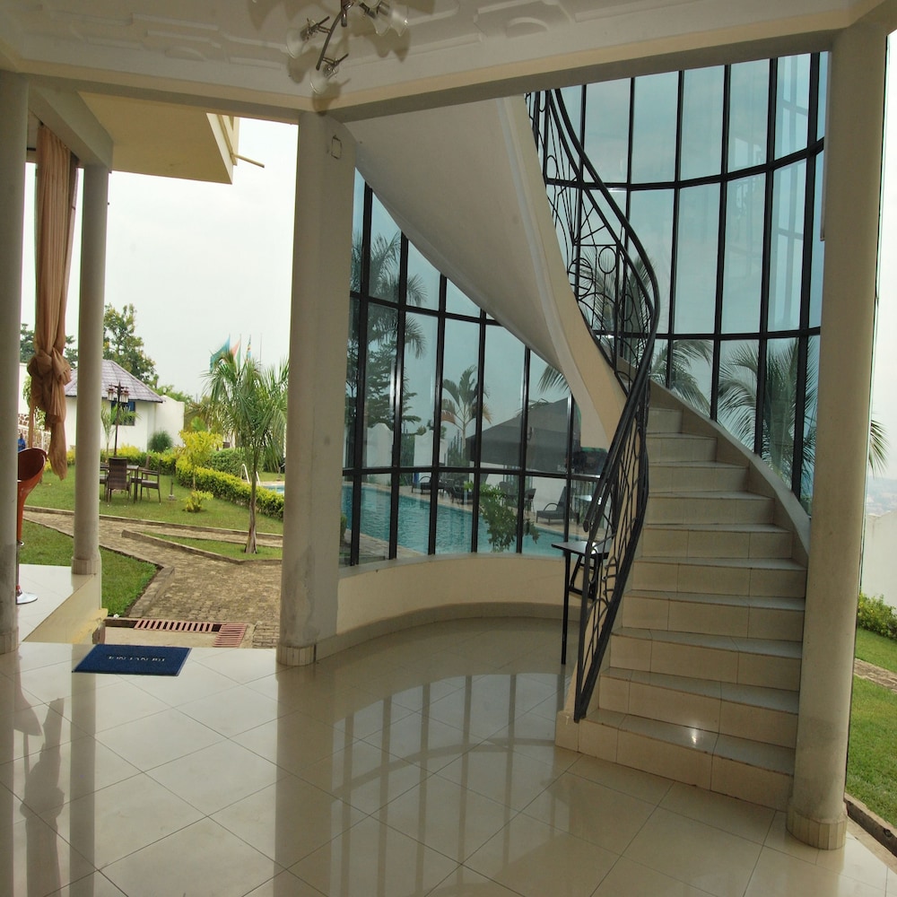Best Outlook Hotel 5/50