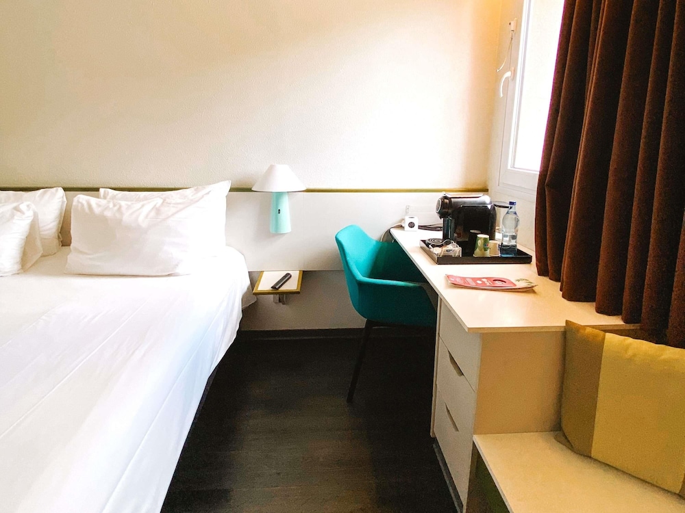 ibis Porto Sul Europarque 17/76