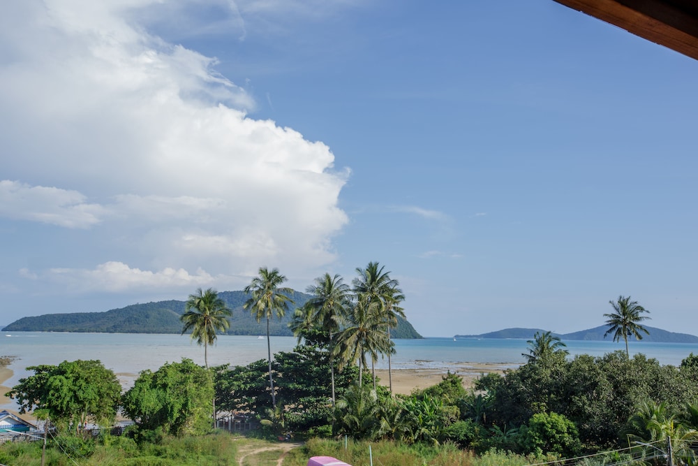 Aqua Resort Phuket 13/70