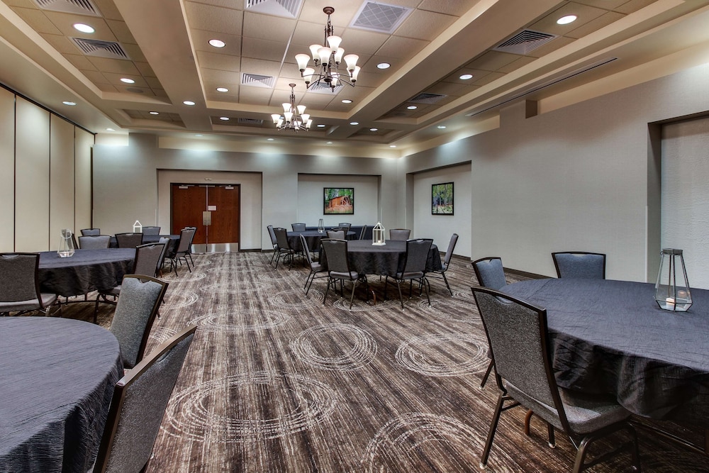 Drury Inn and Suites Phoenix Happy Valley 44/50