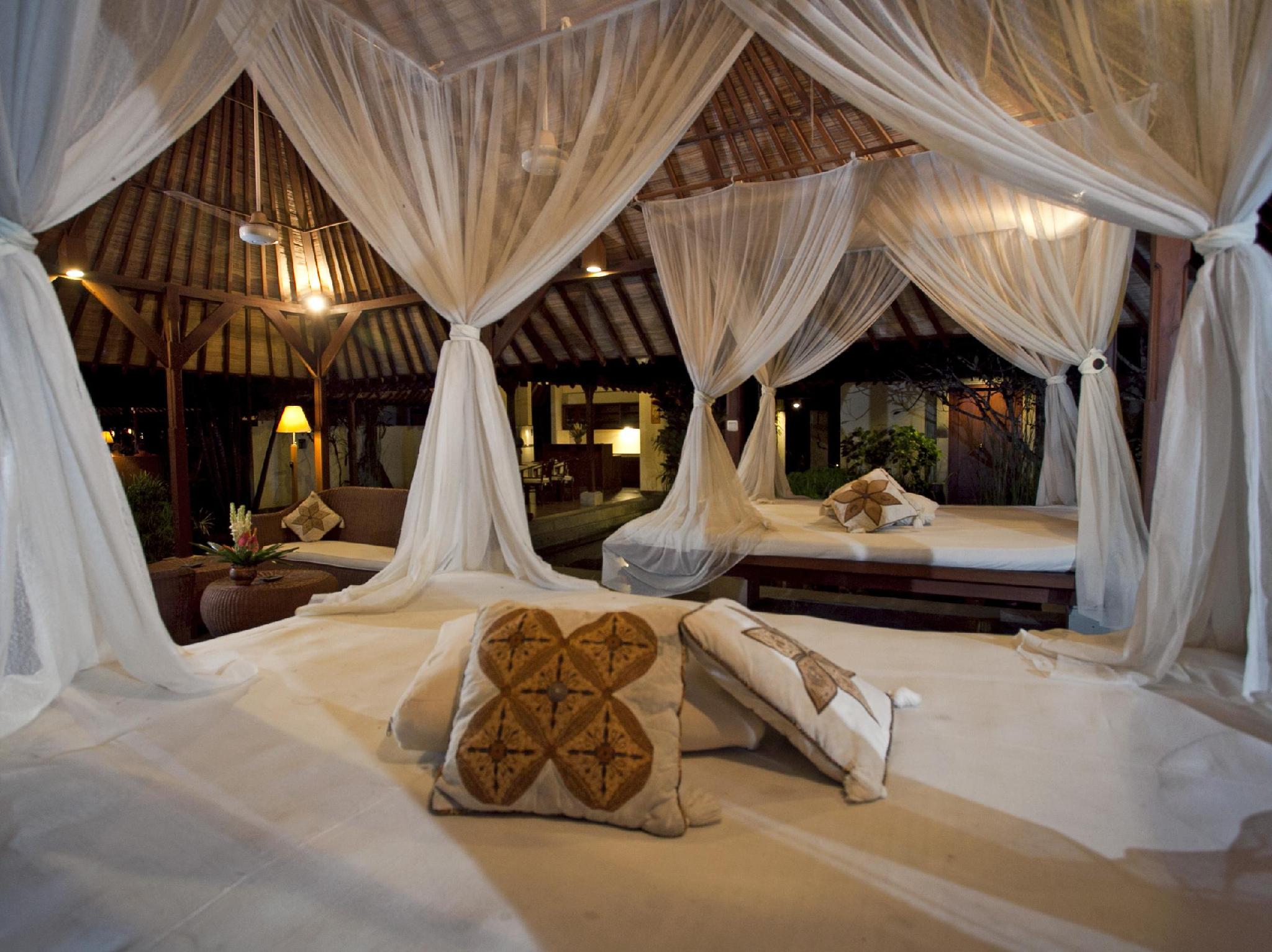 2 Bedrooms, Suite, Villa