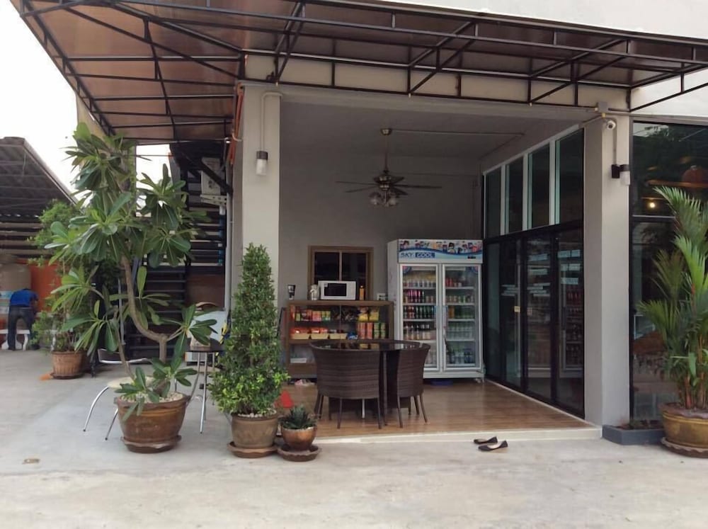 Waen Petch Place 13/55
