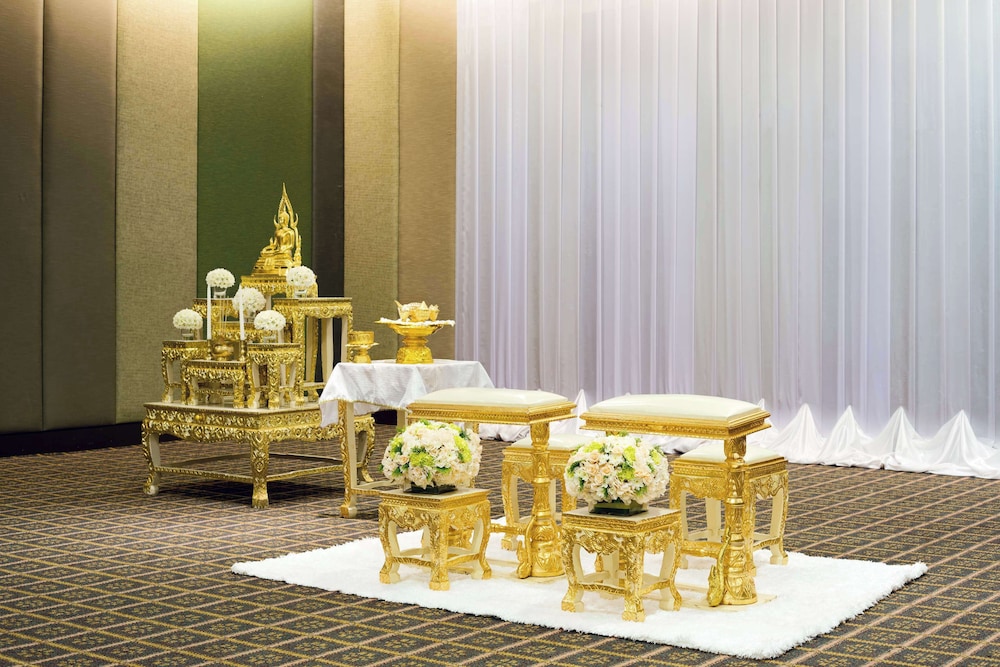 AVANI Khon Kaen Hotel and Convention Centre 67/69