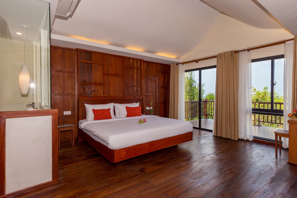 360 Resort Sihanoukville 9/69