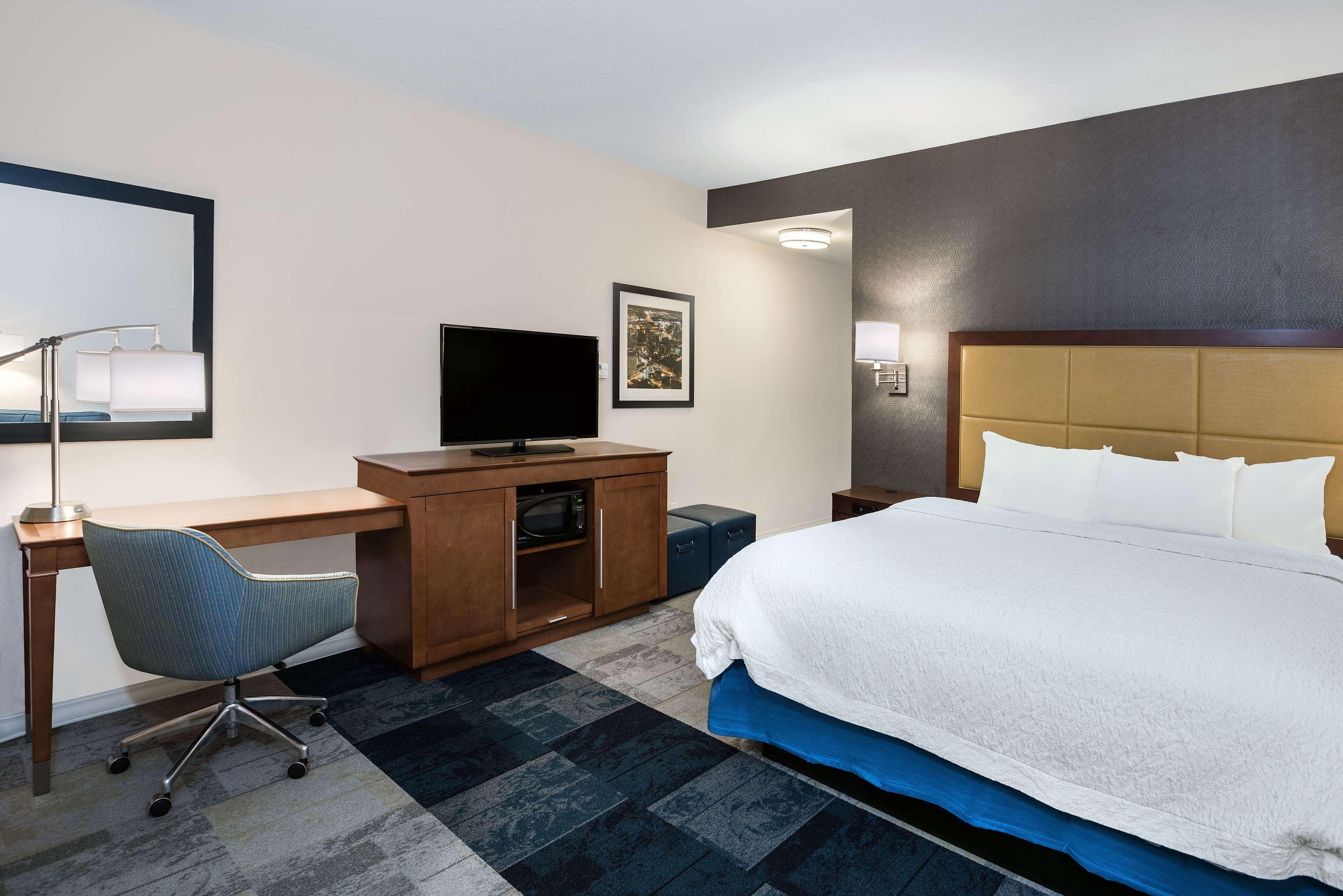 ROOM, KING BED, SOFA, ACCESSIBLE