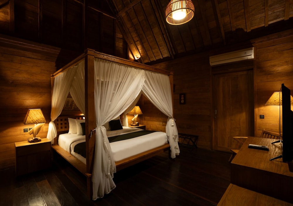 Taulan Villa and Restaurant 17/50