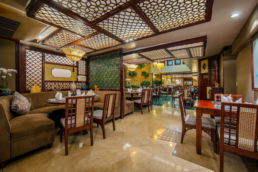 Oriental Suites Hotel And Spa 40/50