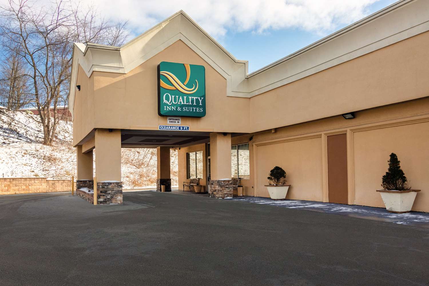 Quality Inn & Suites Indiana South 47/48